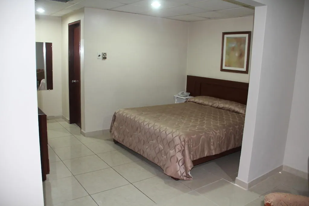 Hotel La Torre グアヤキル